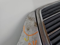 Maska przednia Mercedes W203 srebrny