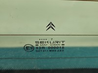 Szyba tylna KLAPY BAGAŻNIKA TYŁ Citroen Xsara Picasso HB