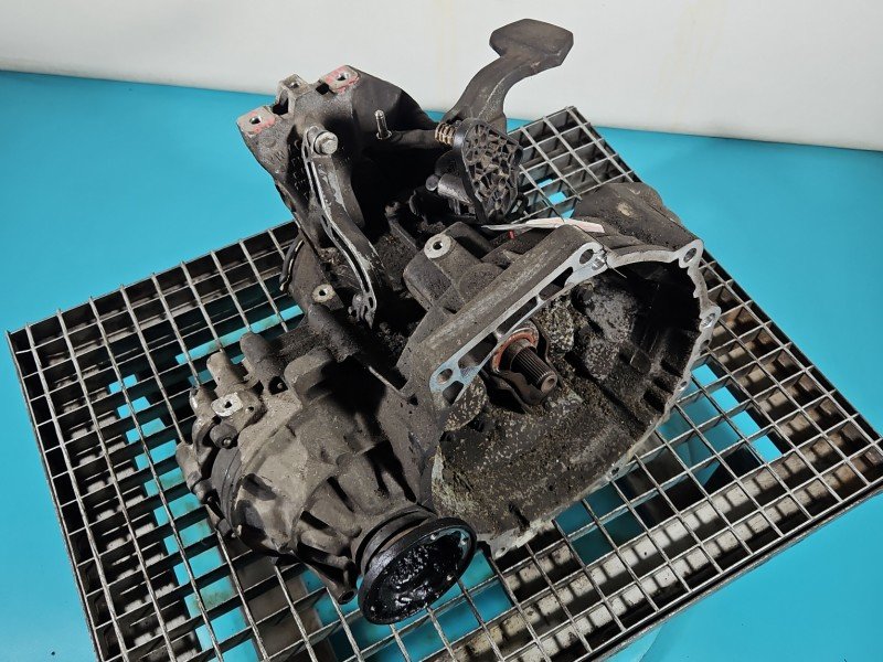 Skrzynia biegów Vw Golf V 1.9 tdi Skrzynia biegów Vw Golf V 1.9 tdi