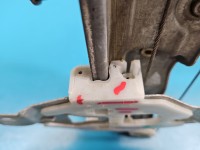 Podnośnik przód prawy SZYBY WINDA 402276K, 1828531T13 Citroen DS4 11-15 Popękana plastikowa prowadnica szyby 6PIN 5d HB