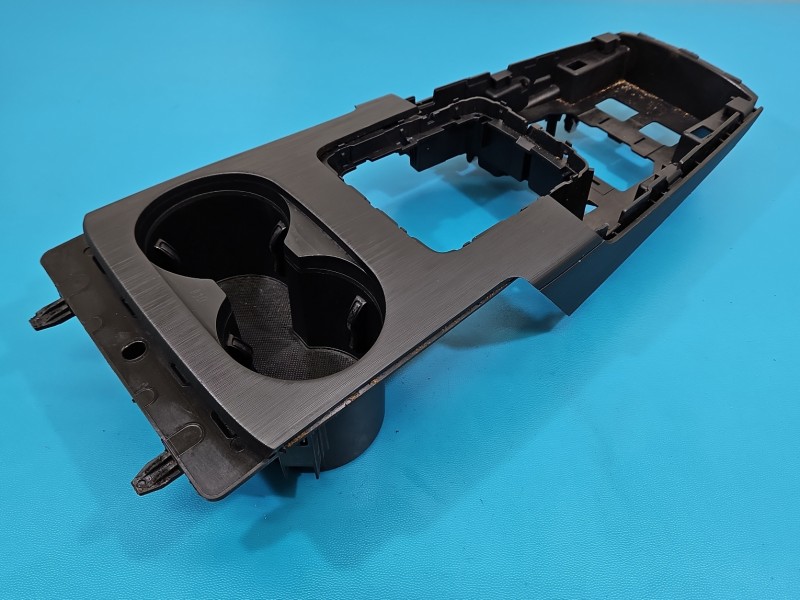 Uchwyt na napoje kubek CUP HOLDER Audi A3 8V 8V1864261A