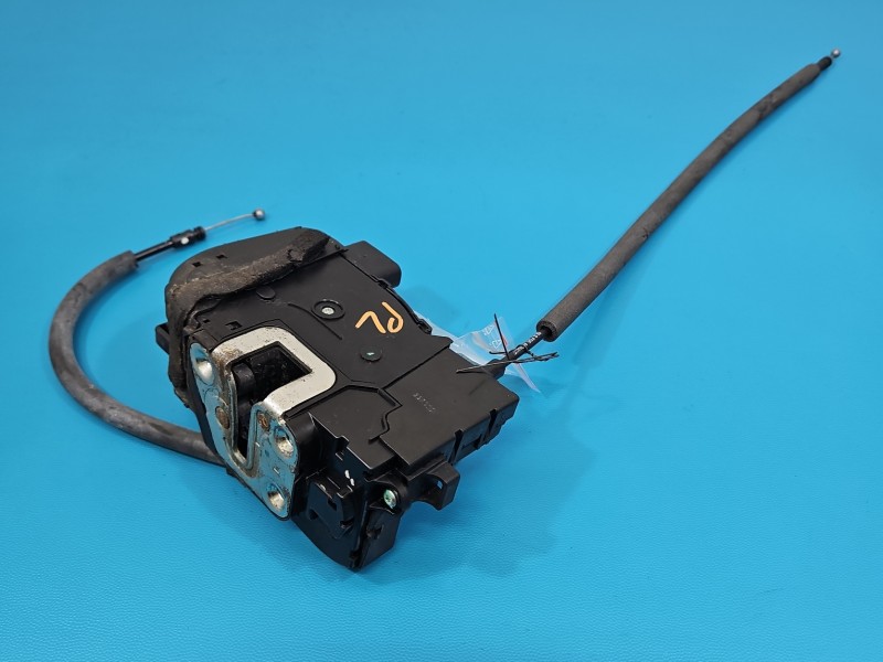 Zamek przód lewy 81310-3U000 Kia Sportage III 10-15 EUROPA Producent części: KIA, 6pin