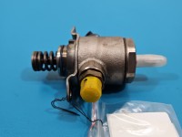 pompka Pompa paliwa Vw Passat B7 2.0 TSI HFS034-135A, 06J127025F Volkswagen