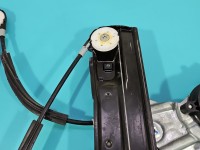 Podnośnik przód prawy SZYBY WINDA Opel Meriva B Producent części: OPEL, 7 PIN 13354548 5d HB