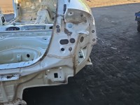 Błotnik tył prawy Kia Stinger SNOW WHITE PEARL ćwiartka