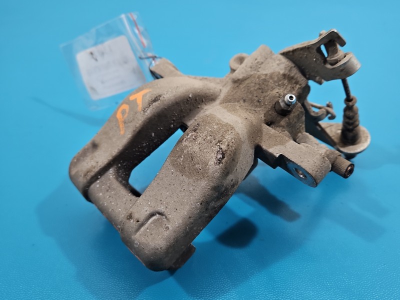 Zacisk tył prawy Fiat Grande Punto 1.4 T HB