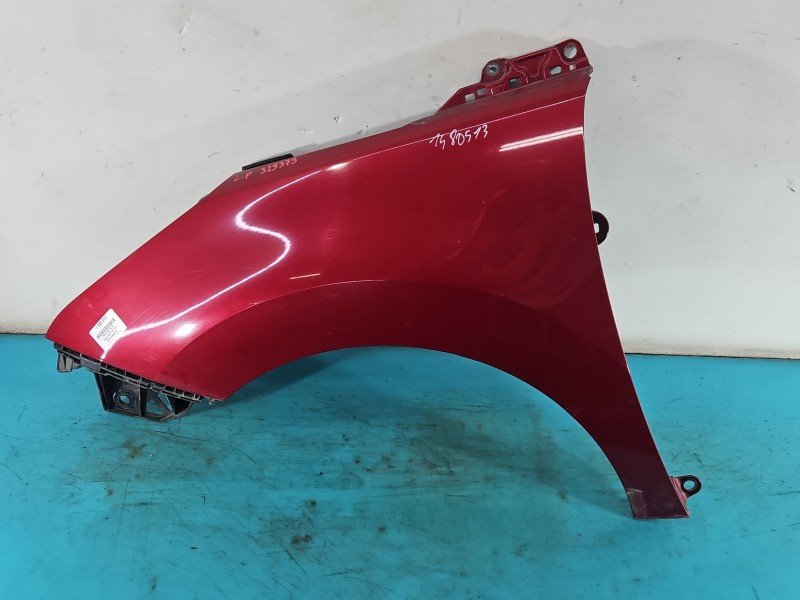 Błotnik przód lewy Peugeot 5008 bordowy LKRD