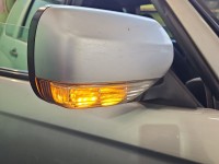 Lusterko prawe Subaru Forester II SG elektryczny, Europejska, Rysy na obudowie, mikropęknięcia na kierunkowskazie. 8pin europa
