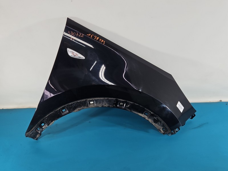 Błotnik przód prawy Kia Sportage III 10-15 1k