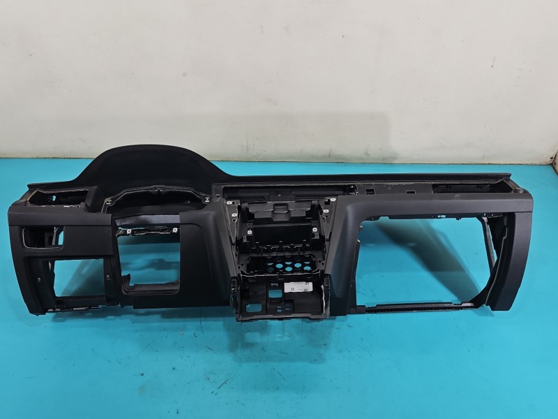 Deska rozdzielcza airbag pasażera kokpit Vw Passat B8