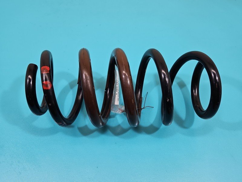 Sprężyna tył tylna Toyota Rav4 IV HB