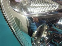Reflektor prawy lampa przód Kia Carnival II 05-14 EUROPA