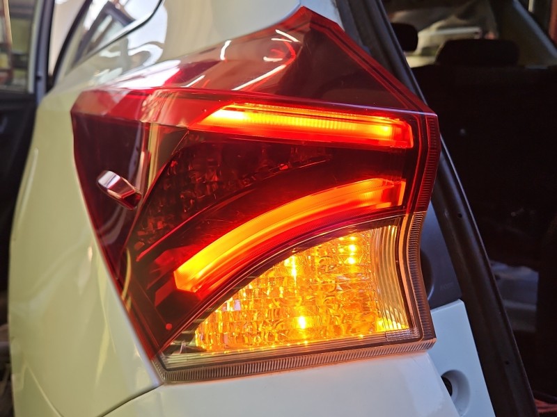 Lampa tył lewa Toyota Auris II kombi EUROPA