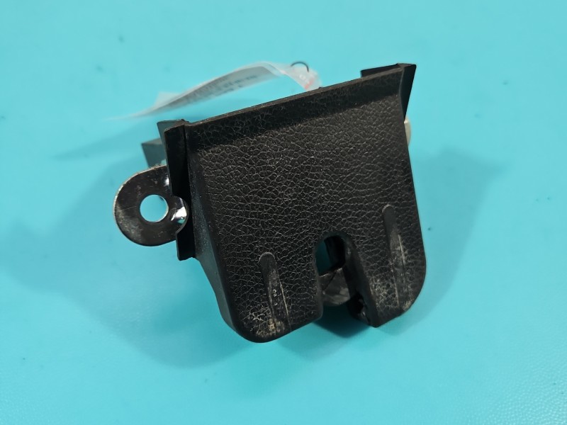 Zamek klapy tył Vw Golf plus HB 4pin hatchback