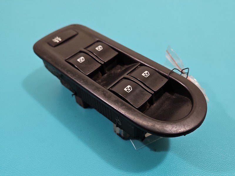 Przełącznik szyb Renault Megane II 156018070 Europejska, SZYB 4X EU
