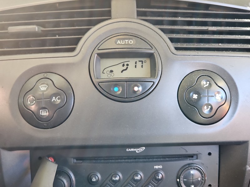 Konsola panel nawiewu Renault Scenic II 8200501465