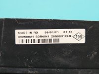 światło stopu Renault Twingo III 14-24
