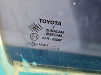 Szyba drzwi tył prawa Toyota Corolla Verso II HB