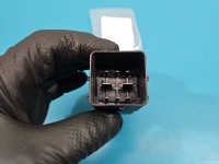 Przekaźnik świec żarowych Peugeot 5008 9802424080