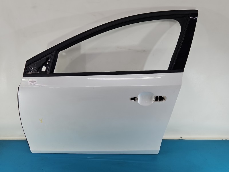 DRZWI PRZÓD LEWE KIEROWCY Volvo V40 II 12- 5d 707-46