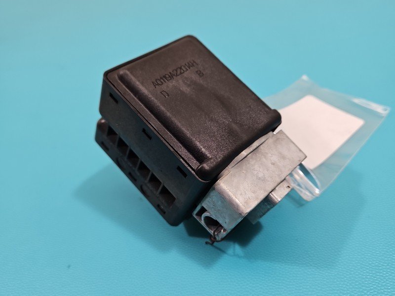 Blokada kierownicy Renault Clio IV 12-20 487004399R