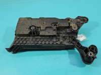 Obudowa akumulatora podstawa Vw Passat B8 5Q0915321J 1.4 tsi