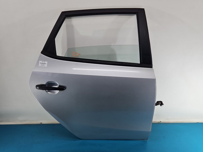 Drzwi tył prawe Hyundai I30 I 07-12 HB 5d srebrny 2R