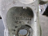 Łapa skrzyni biegów Audi A4 B6 2.0 20V 8E0399263R