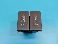 Gniazdo USB Honda CR-V V 16- M68558