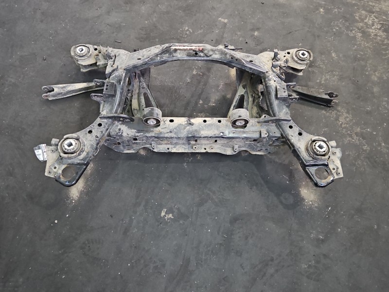 Tylna belka oś tył Volvo S90 II 16- 2.0 T