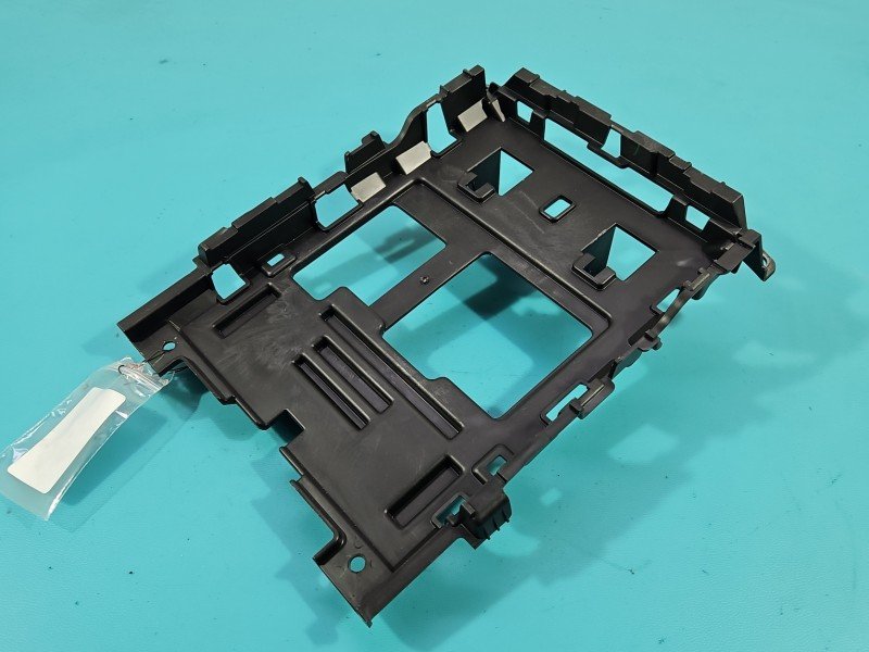 uchwyt mocowanie Renault Megane IV 681834648R