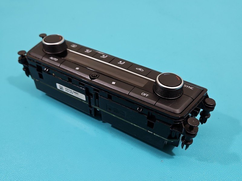 Konsola panel nawiewu Seat Arona 6F0907044H