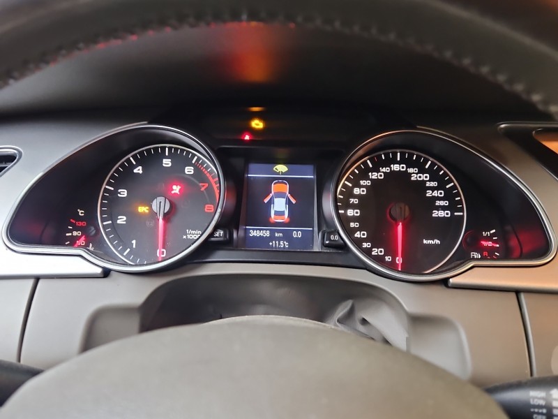 Licznik Audi A5 8T 1.8 TFSI CABD 8T0920931 EUROPA