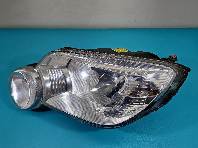 Reflektor lewy lampa przód Skoda Yeti EUROPA Reflektor lewy lampa przód Skoda Yeti EUROPA