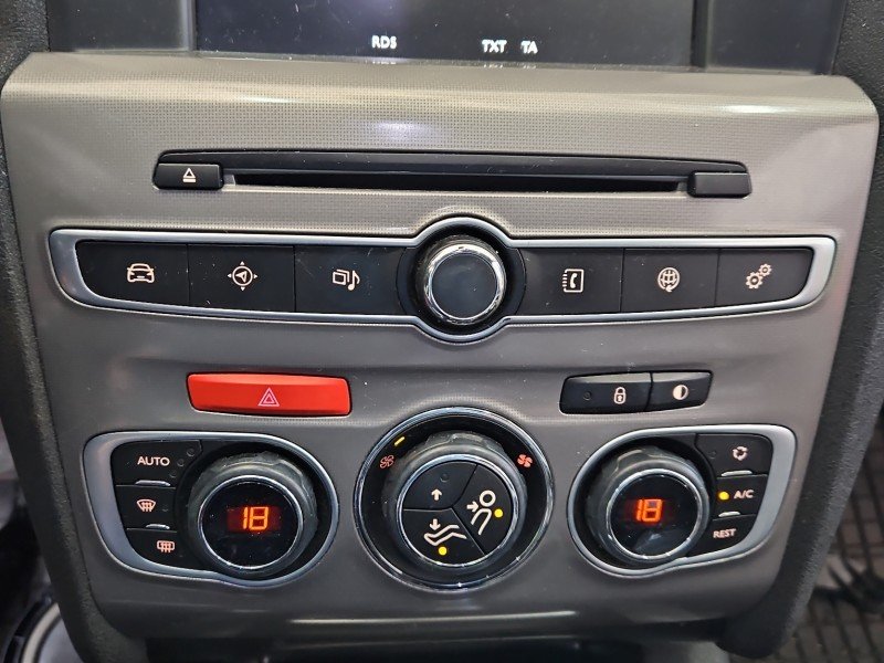 Konsola panel nawiewu Citroen C4 II 98100092XF Konsola panel nawiewu Citroen C4 II 98100092XF