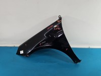 Błotnik przód lewy Mercedes W245 696