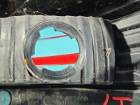 Lampa tył lewa Producent części: Dodge, Z BŁOTNIKA Delikatnie wypalona obudowa nad żarówką Dodge Journey HB