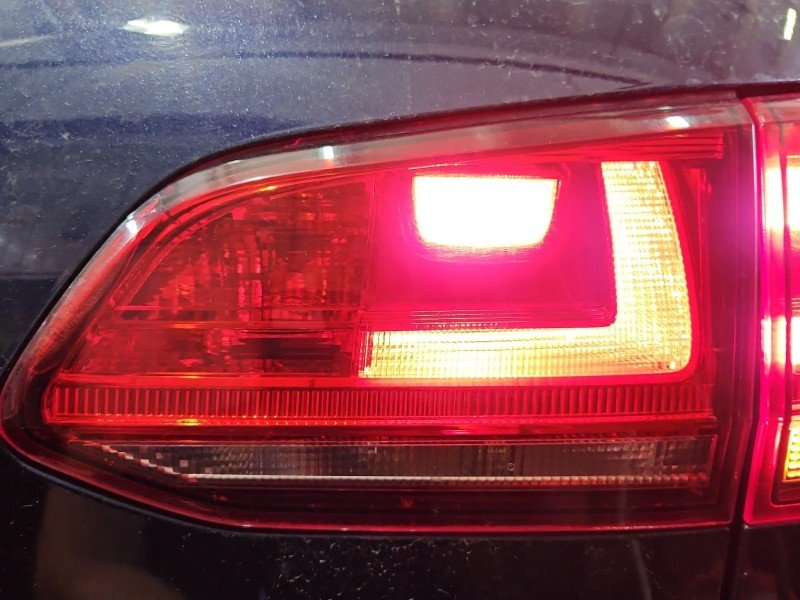 Lampa tył prawa Volkswagen, KLAPY BAGAŻNIKA KOMBI Vw Golf VII kombi
