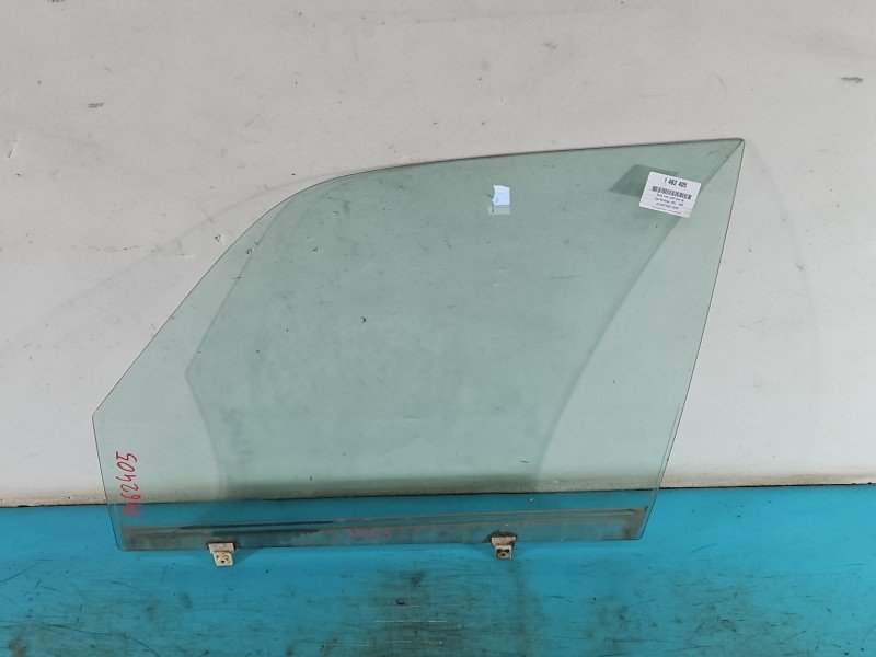 Szyba drzwi przód lewa Opel Monterey HB