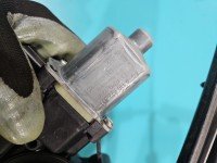 Podnośnik przód lewy Vw Polo V 6R 09- 6R0959801AT, S850311238A, 0130822531 5d HB