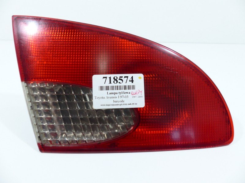 Lampa tył lewa Toyota Avensis T22 kombi