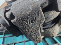 Zacisk przód prawy Volvo V60 I 10- 2.0 D4