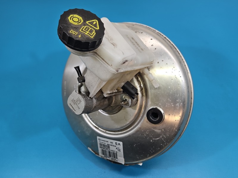Serwo hamulcowe Peugeot 5008 II 17-24 1.5 hdi 9807687080