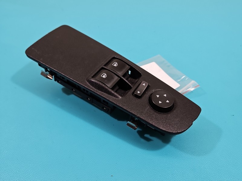 Przełącznik szyb Fiat Grande Punto Europejska, 2x szyba + lusterek EU 735380444