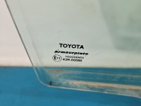 Szyba drzwi przód prawa pasażera Toyota Corolla E15 sedan 2011 sedan