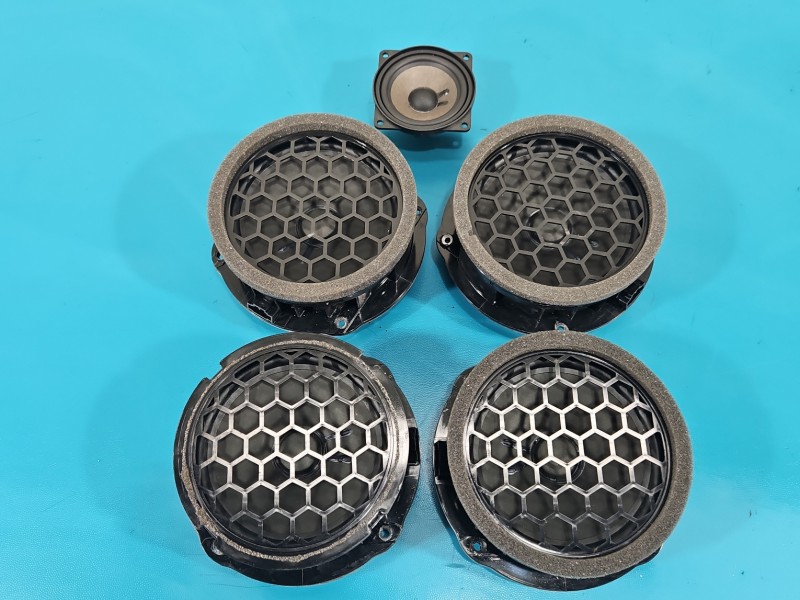 Głośniki komplet Skoda Kamiq 3V0035411J, 5E0035411E