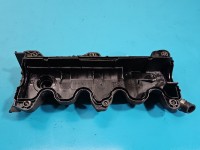 Pokrywa zaworów Opel Zafira B 1.9 cdti