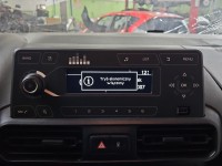 Radio fabryczne Toyota Proace City 439016043 radioodtwarzacz