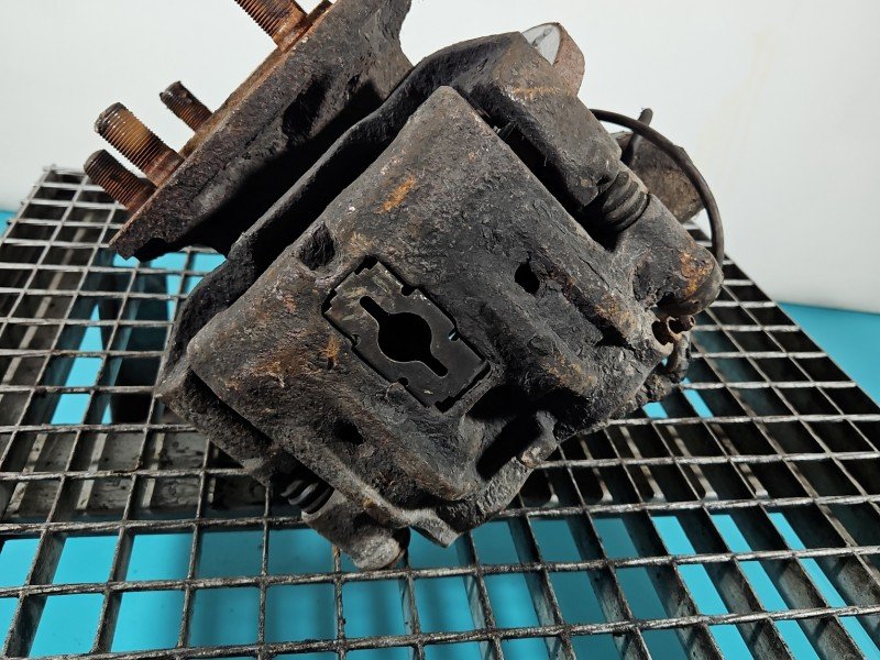 Zacisk przód lewy Iveco Daily III 2.8 TD