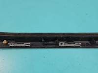 Listwa szyby czołowej prawa przedniej Peugeot 508 I 9686615480D